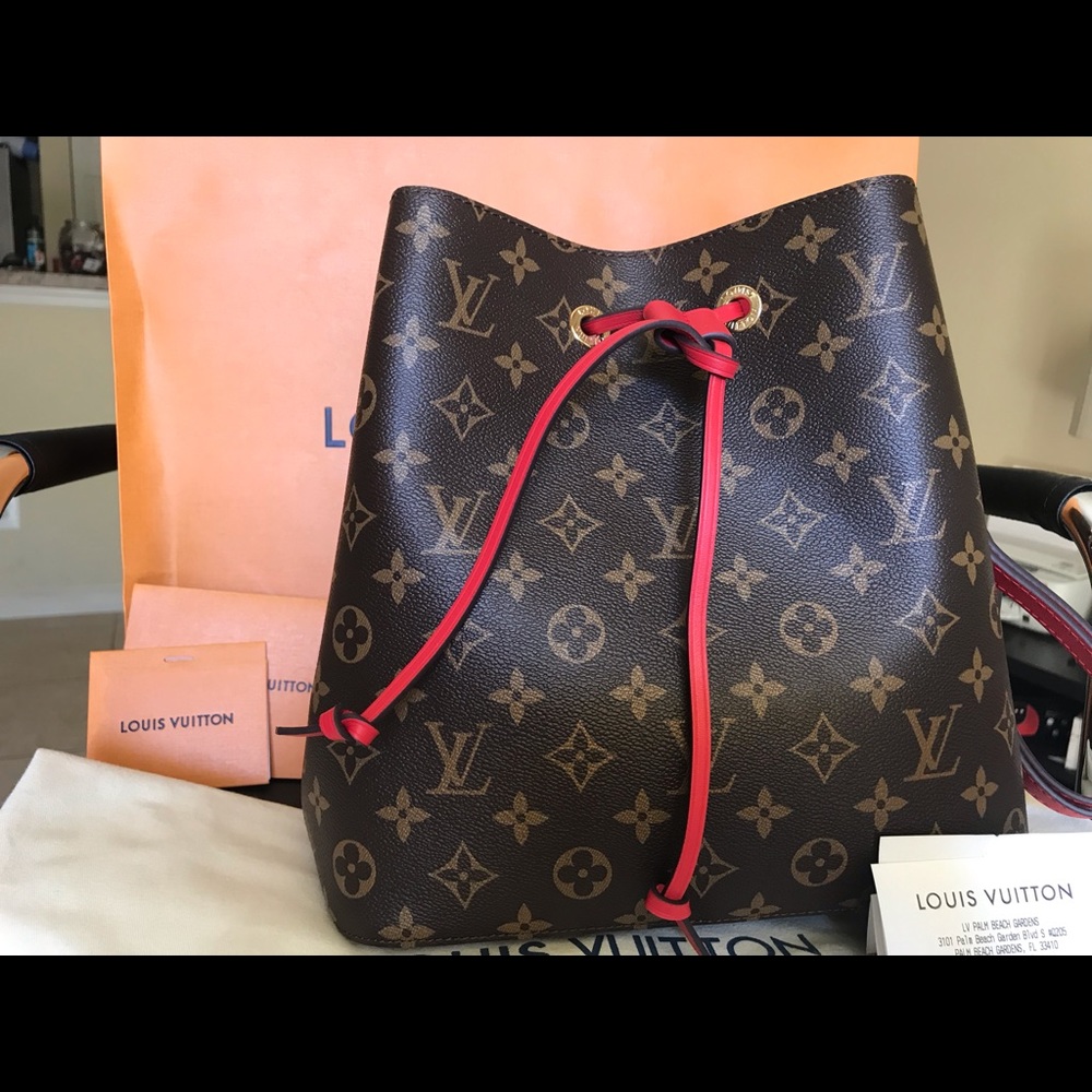 Louis Vuitton Noe Noé red